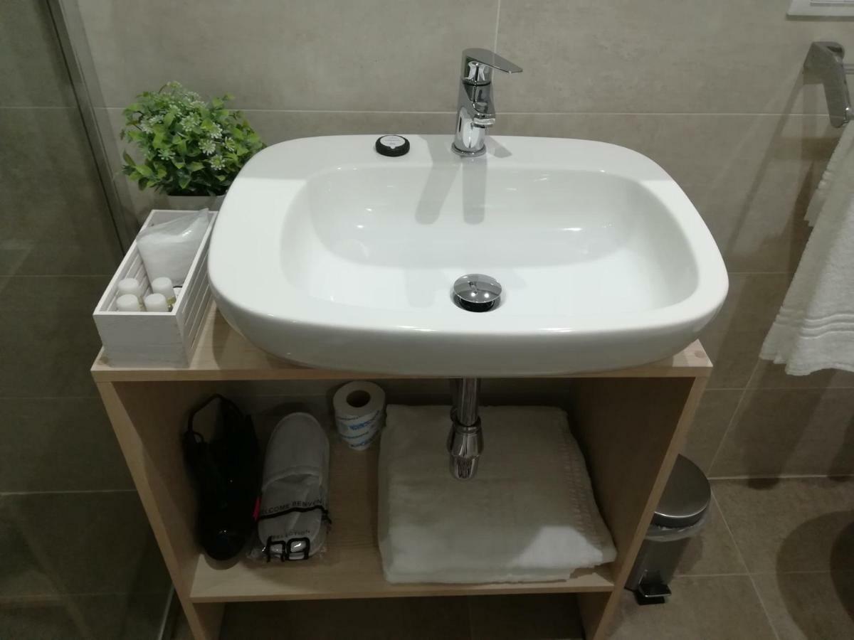 Guest House B&B Via Marina レッジョ・ディ・カラブリア エクステリア 写真